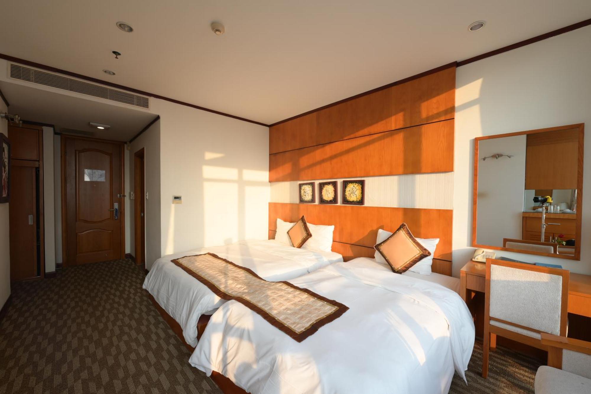Danang Petro Hotel Extérieur photo