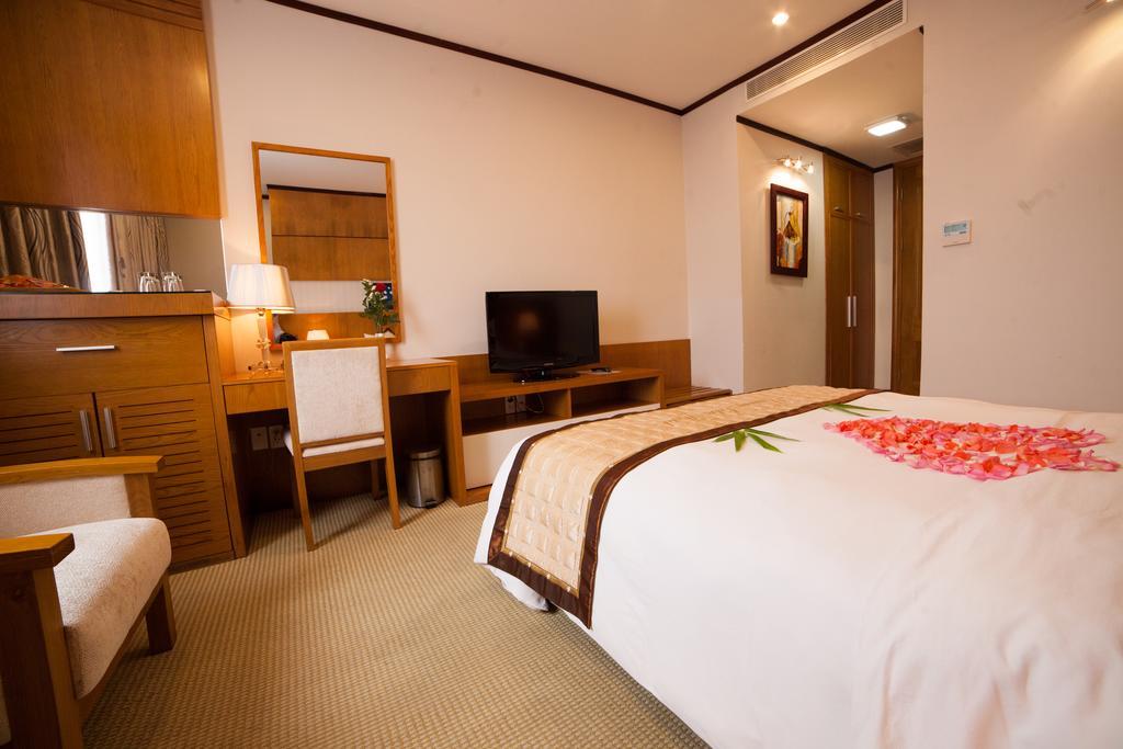 Danang Petro Hotel Extérieur photo