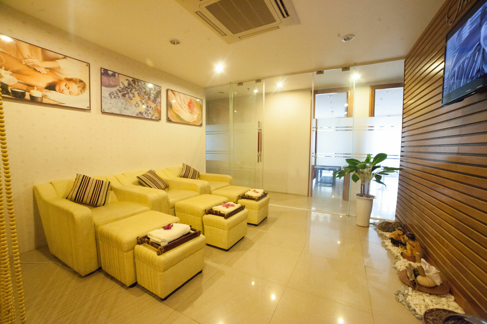 Danang Petro Hotel Extérieur photo